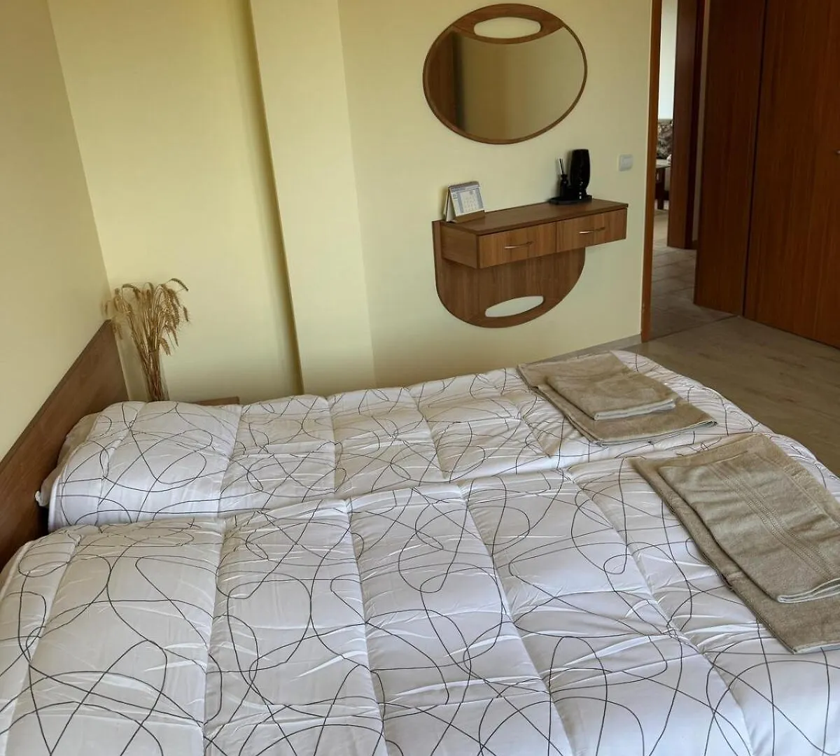 Riviera Sea Apartment Golden Sands Varna 0*,