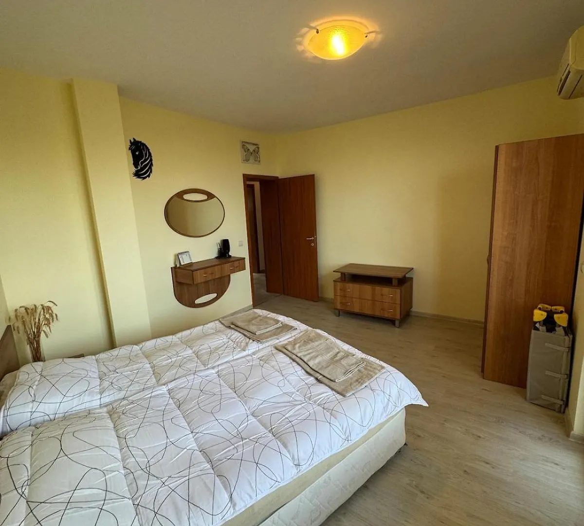 Riviera Sea Apartment Golden Sands 바르나